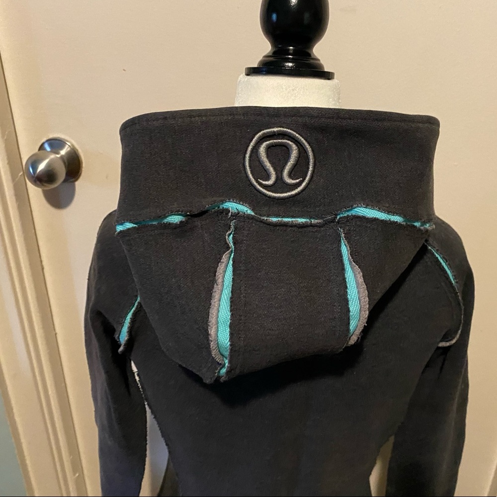 LULULEMON SPECIAL EDITION SCUBA - Picture 6 of 12